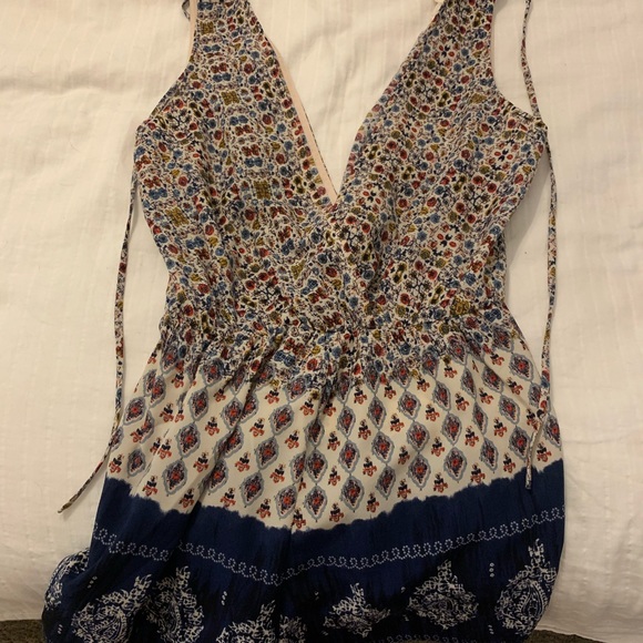 Illa Illa multi color patterned romper - Picture 1 of 5